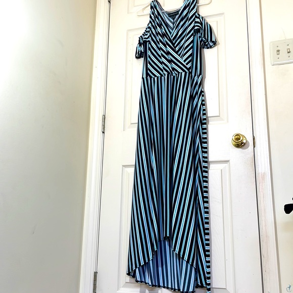 Lane Bryant Cold Shoulders Belted Dress Size 14/16 - Picture 1 of 7